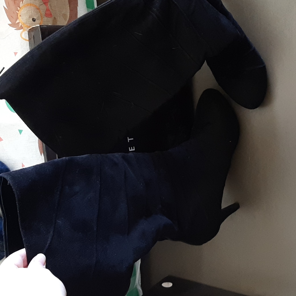 Velvet heart thigh high heels